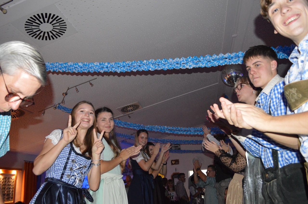 Gross-2026_10_10_Oktoberfest_jsp-99